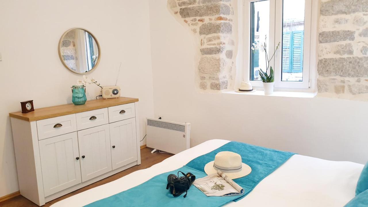 La Rocca Apartment Old Town โกตอร์ ภายนอก รูปภาพ