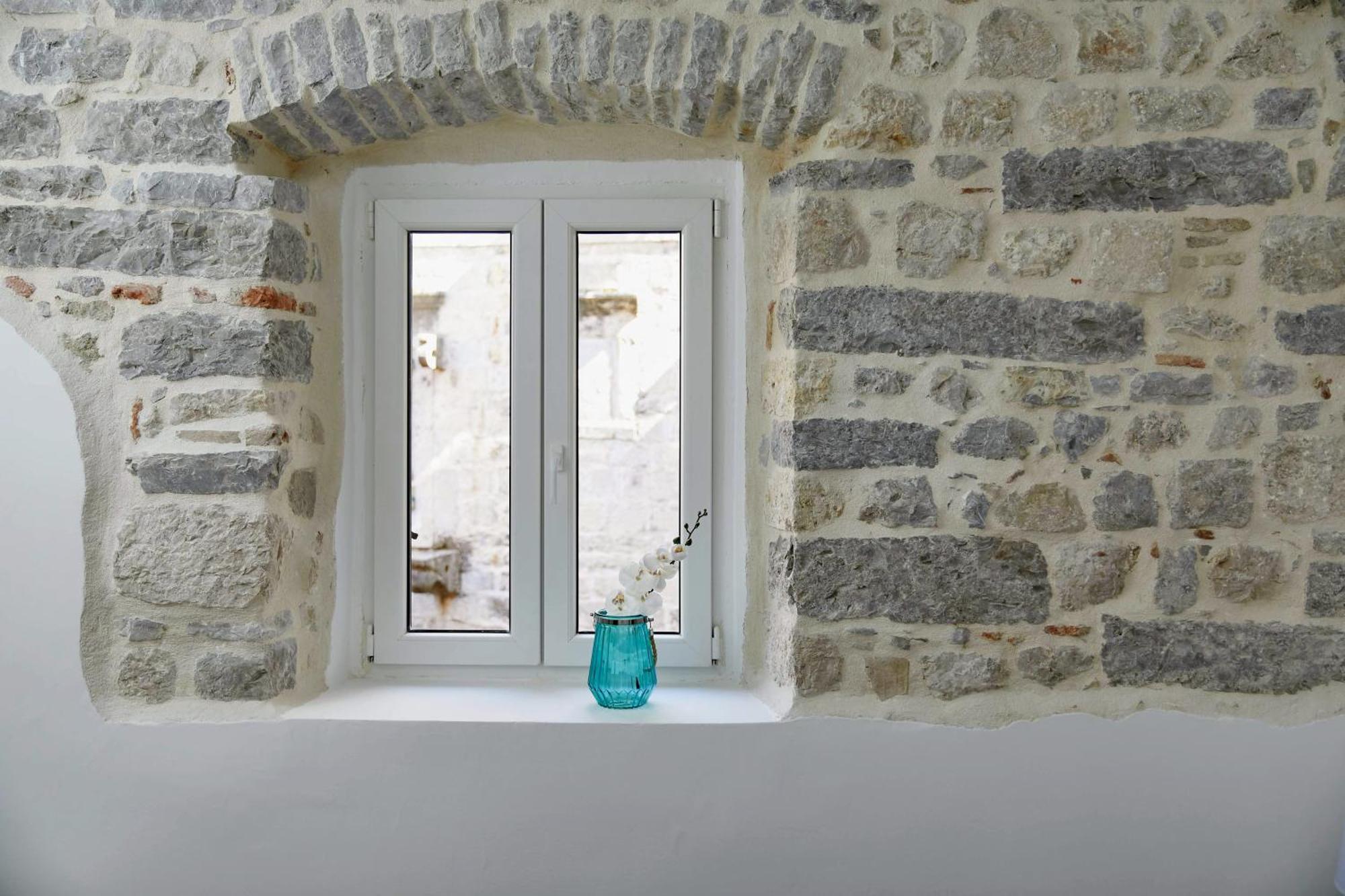 La Rocca Apartment Old Town โกตอร์ ภายนอก รูปภาพ